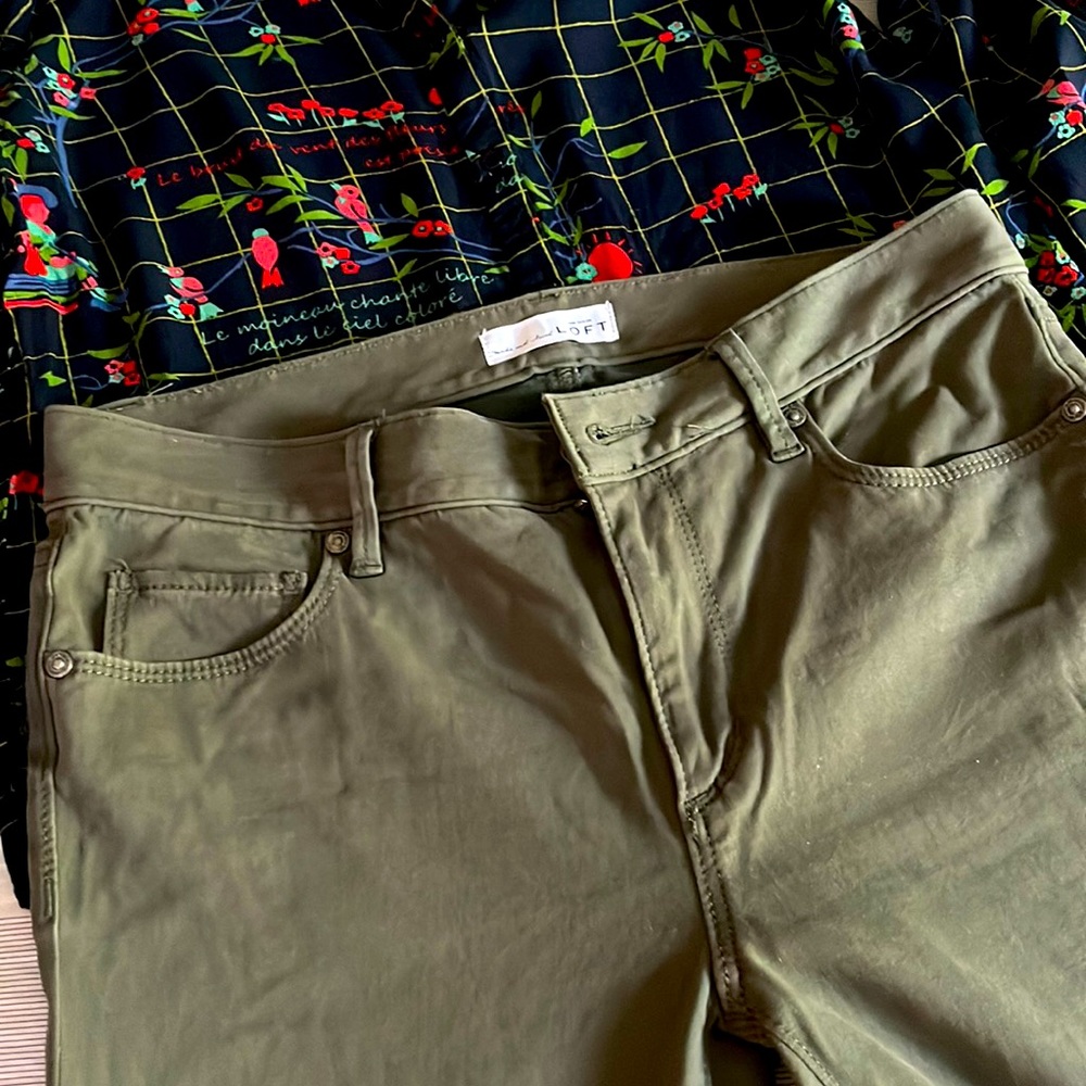 Green Legging new without tag never worn